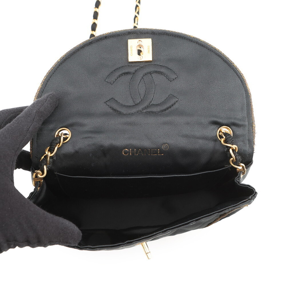 CHANEL Black Logo Shoulder Bag - Picture 5 of 15